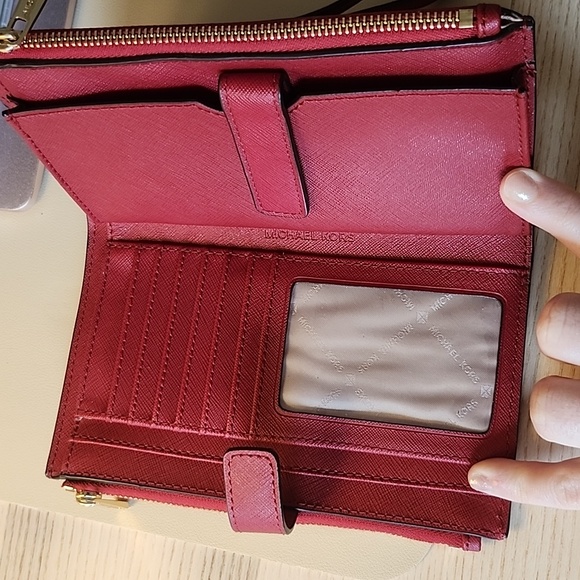 Red Michael Kors Saffiano Leather Wallet with Detachable Clutch Strap - Picture 5 of 8